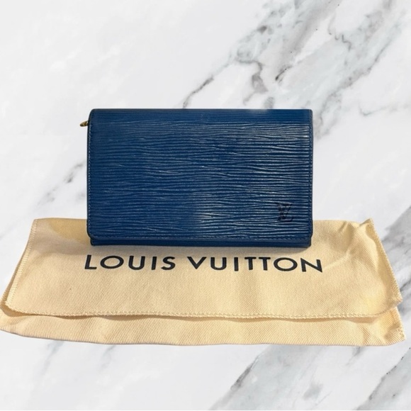 Louis Vuitton Authentic Blue Epi Leather Porte Tresor Wallet with Dustbag - Picture 1 of 16